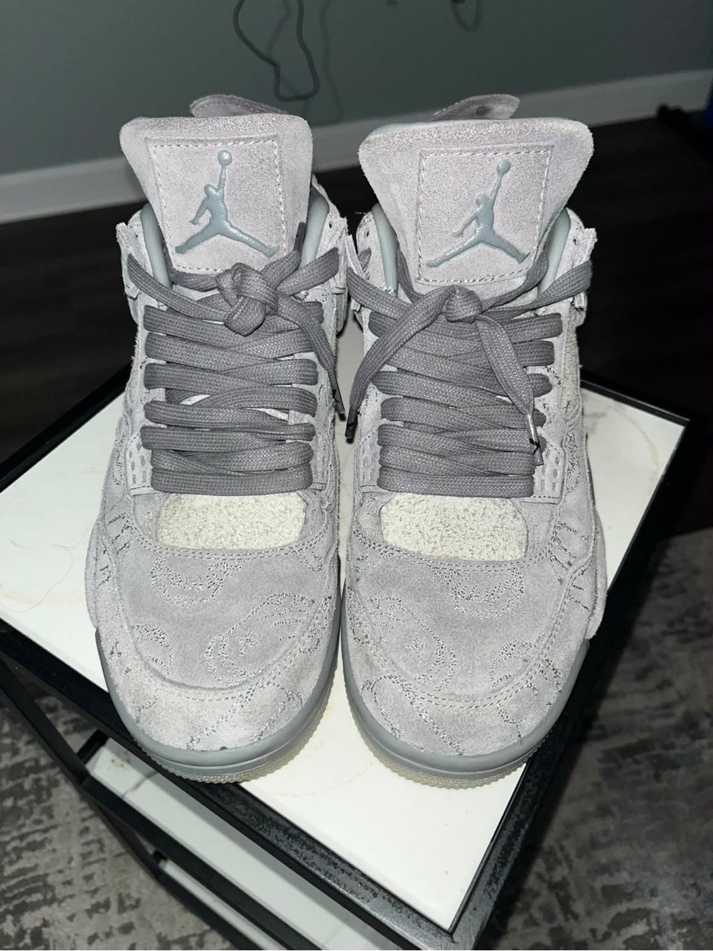 Air Jordan 4 Retro KAWS "Cool Grey